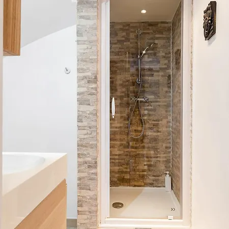Apartment Eiffel Tower & Champ De Mars - Cityapartmentstay